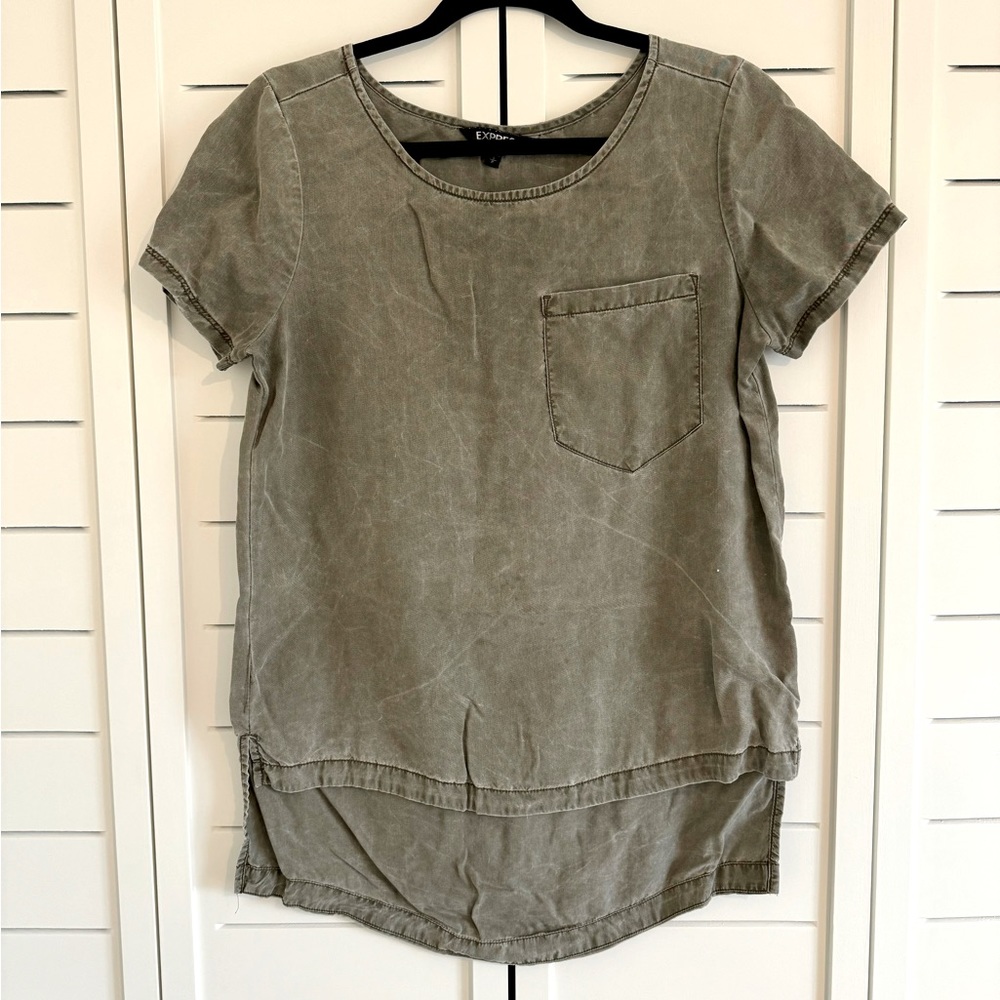 express short sleeved top • size S